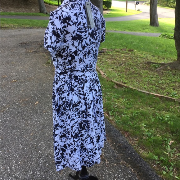 Black and White Print Dress - Picture 3 of 5